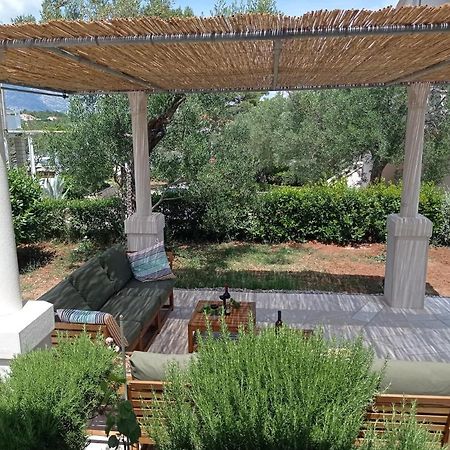 My Mediterranean Villa With Huge Garden And Own Parking Lumbarda Esterno foto