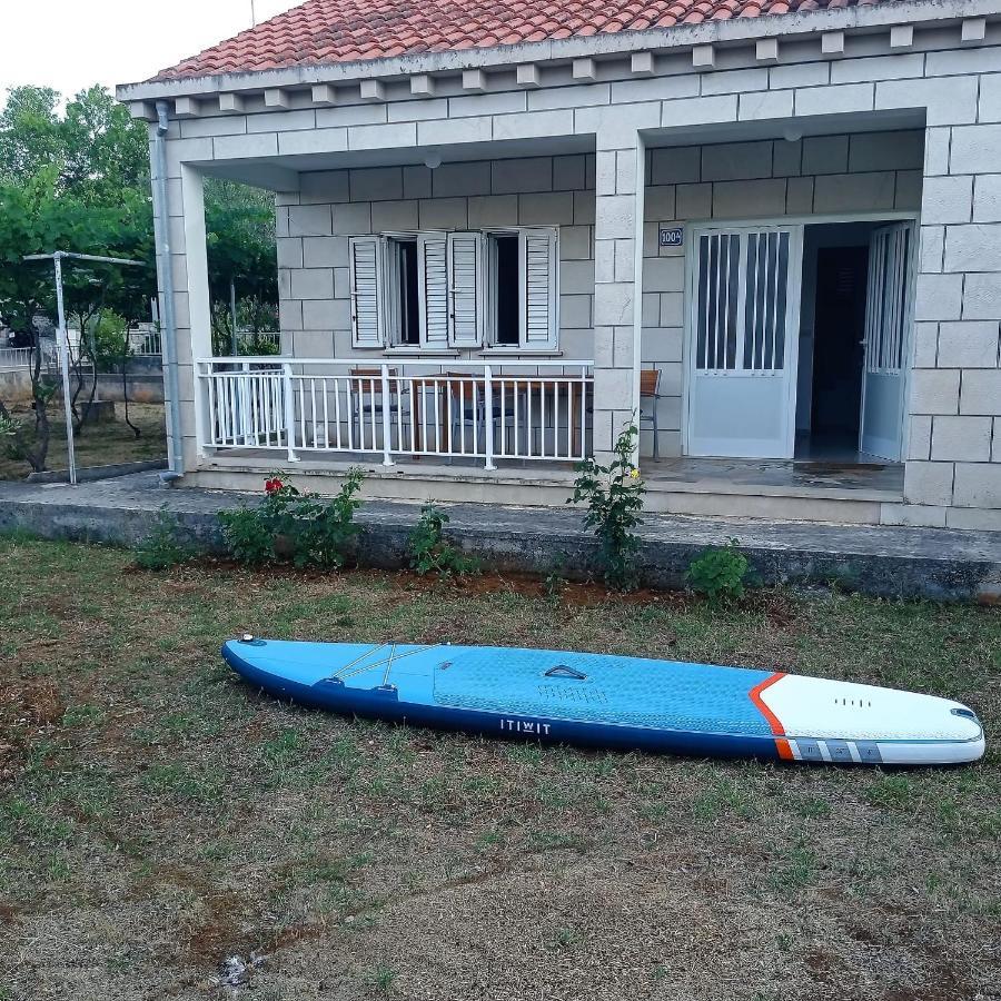 My Mediterranean Villa With Huge Garden And Own Parking Lumbarda Esterno foto