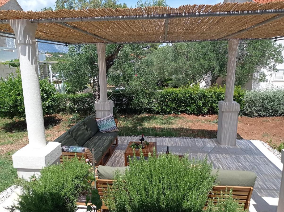 My Mediterranean Villa With Huge Garden And Own Parking Lumbarda Esterno foto